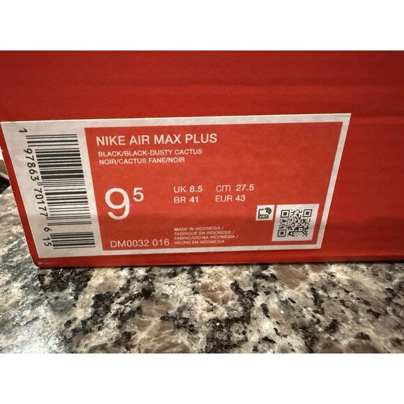 Size 9.5 Nike Air Max Plus Black Dusty Cactus Mens Running Shoes DM0032-016 main image 7